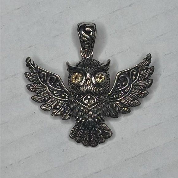 SAMUEL B. Sterling Silver Citrine Owl Pendant - Picture 2 of 8